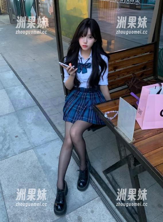 微密圈 - 姐姐Lalion兔女郎私房美图集，记录每一刹那的婀娜风姿！.txt