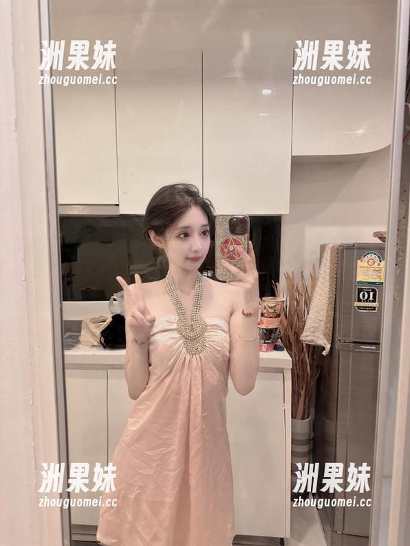 微密圈 - 追寻水手服的梦幻之旅——宝儿茹171独特写真图集尽在此处.txt