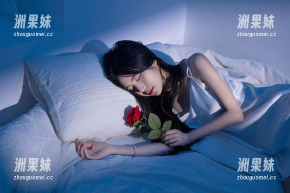 微密圈 - 宸大小姐精彩图包揭秘，下载妹妹写真作品尽享无尽魅力！.txt