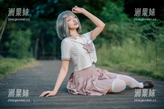尤果网 - Wendy姐姐的魅力写真合集，精选她的动人瞬间，展现她生活中的不凡美丽.txt