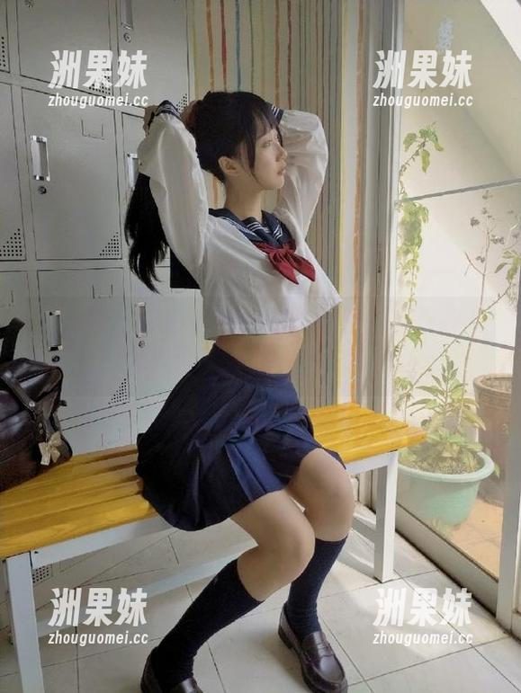 尤果网 - 在乔依琳的自拍图包中，寻找灵感与美感的完美结合的写真！.txt