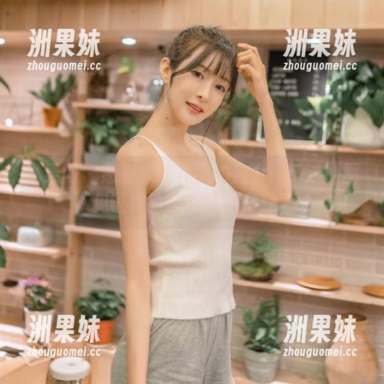 尤果网 - 感受朱赢礼服的魅力：精选原图，见证她独特的时尚宣言.txt