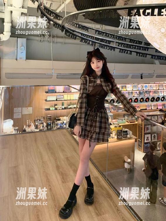尤蜜荟 - 小海臀Rena美脚作品图包分享，甜美动人的瞬间等你来欣赏！.txt