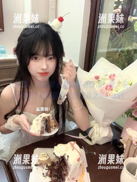 尤蜜荟 - 发现梦心月的纯白作品，跟大家分享这个独特图库里的优雅之美！.txt