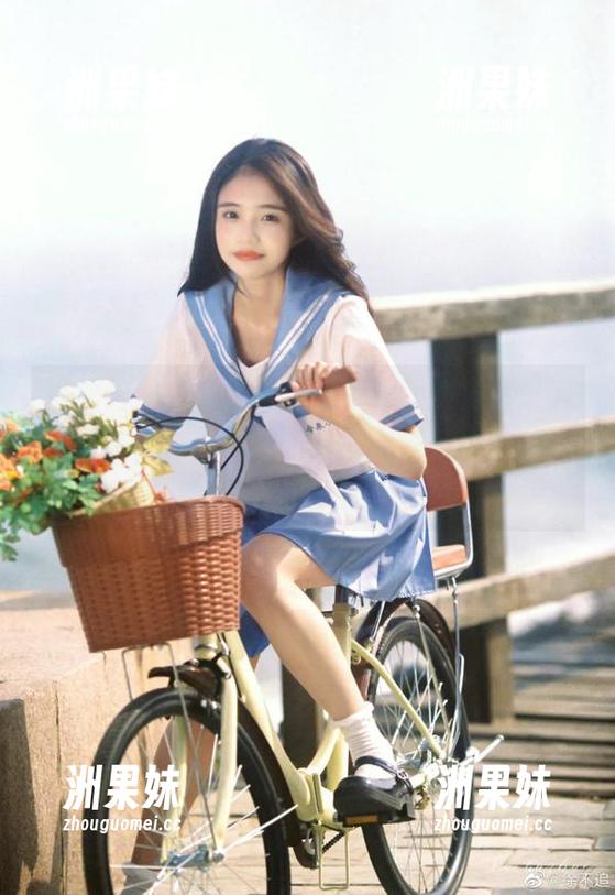 推女神 - 尤美Yumi倾情奉献皮衣图集，免费获取，传达她的时尚态度与个性魅力！.txt