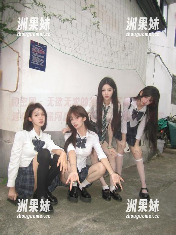 微密圈 - 无欲无求的推土君写真集更新，连体丁字黑网盛宴，笑声此起彼伏，等你来哦！.txt