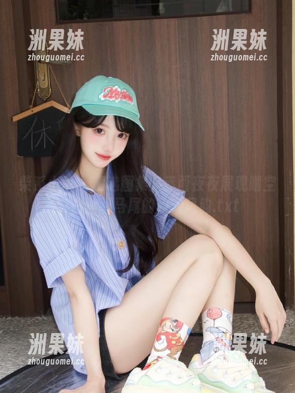 柴系小乖 - 精选图集：赤西夜夜展现晴空中白丝双马尾的动人风韵.txt