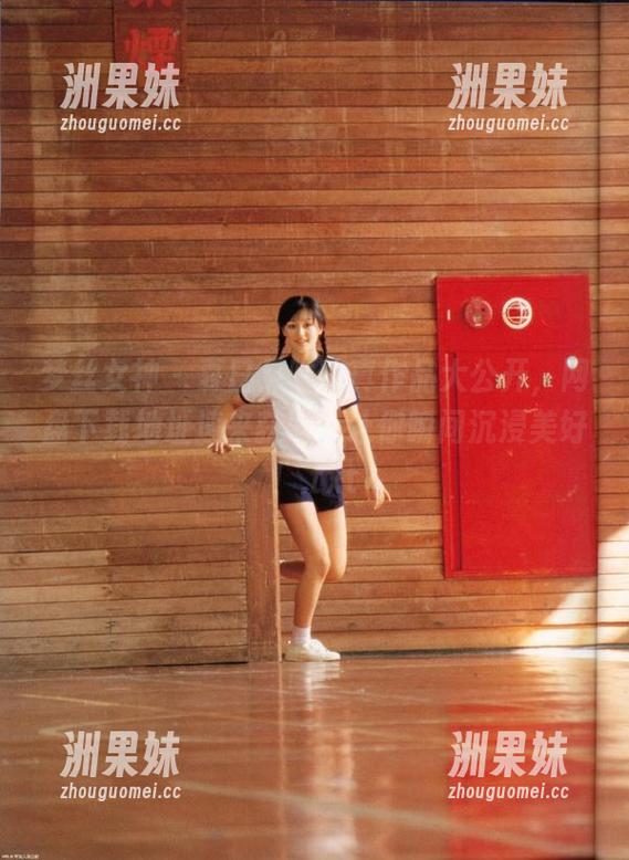 梦丝女神 - 夏日灵唯写真作品大公开，网盘下载地址速来获取，让你瞬间沉浸美好！.txt