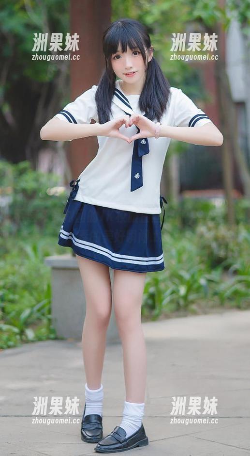下载森萝财团的JK校服白丝作品，收藏青春的美好瞬间.txt