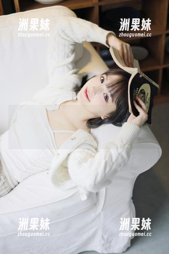 模范学院 - 魅力四射的白子嫣nicky：短裙写真全集，展现她无尽的优雅与自信.txt