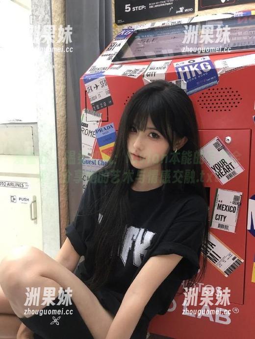 爱蜜社 - 温柔如风：luvian本能的写真全集，分享她的艺术与情感交融.txt