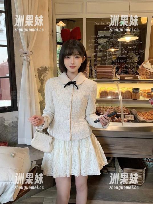 爱蜜社 - 走进方子萱的少女写真图册，体会少女心的纯真与梦幻.txt