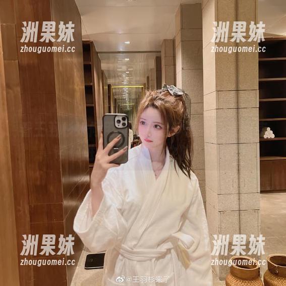 看王羽杉如何用粉色描绘梦想，高清图库带你进入她的视觉之旅！.txt