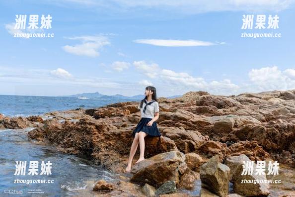 秀人网 - 俞夕梦教室美图更新：带你探索每一帧的独特魅力.txt