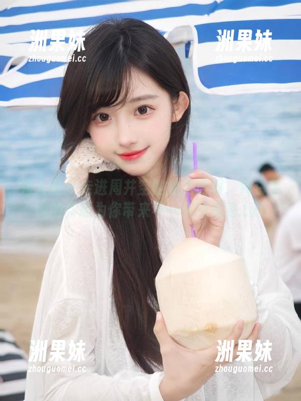 秀人网 - 走进周井空的私房世界：纯白色调的作品为你带来不一样的感受.txt