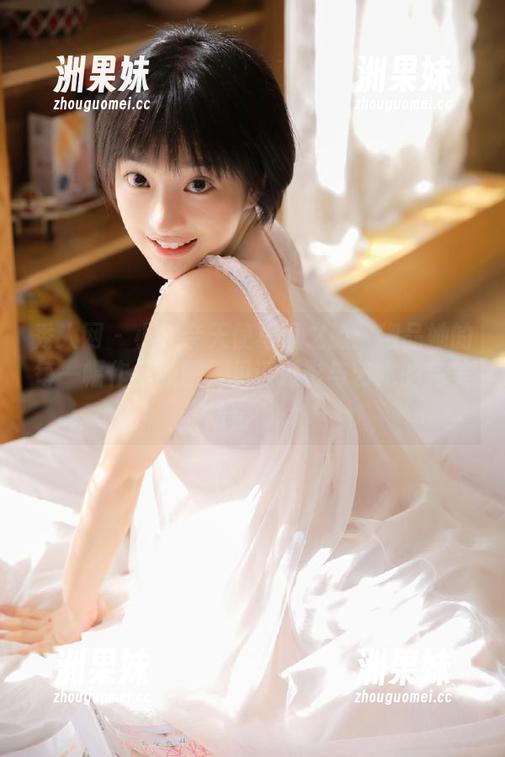 秀人网 - 小尤奈天使写真之旅：细品她的每一幅作品原图，见证摄影与艺术的完美结合.txt