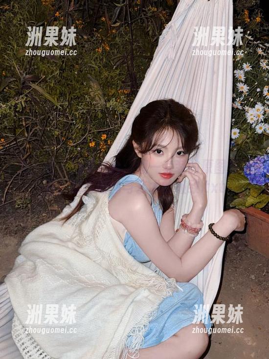 秀人网 - 完美结合：恩一套装的原图与照片，展现时尚与艺术的极致.txt