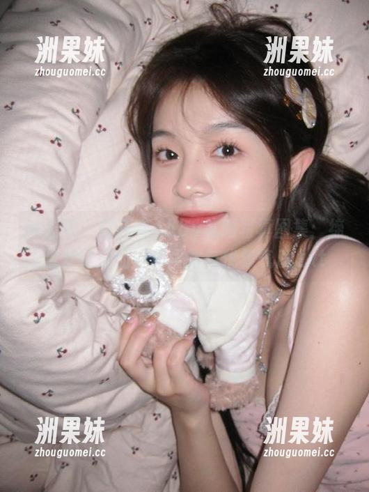 秀人网 - 白茹雪Abby礼服写真图集：缔造梦幻般的时尚风格与优雅气质.txt
