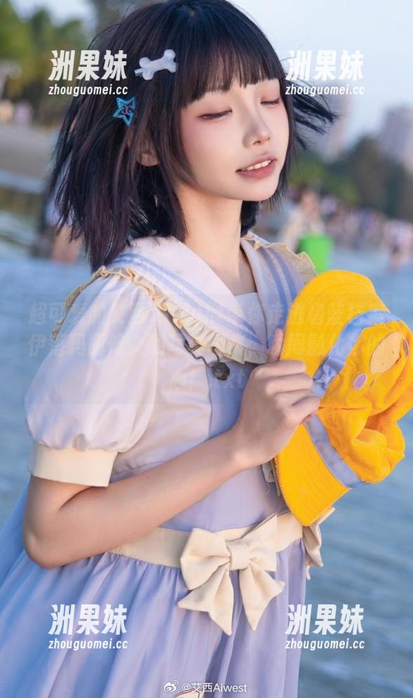 超可爱的艾西Aiwest带你走进碧蓝档案伊落玛丽修女的写真图集，瞬间融化你的心！.txt