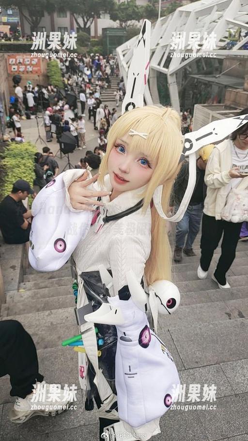 花铃Hana与死库水：无圣光下的美图，挑战你的审美极限！.txt
