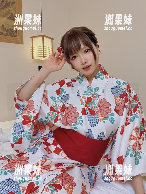 荒井喵喵最新丝袜写真更新，探索她独特魅力的秘密之旅！.txt