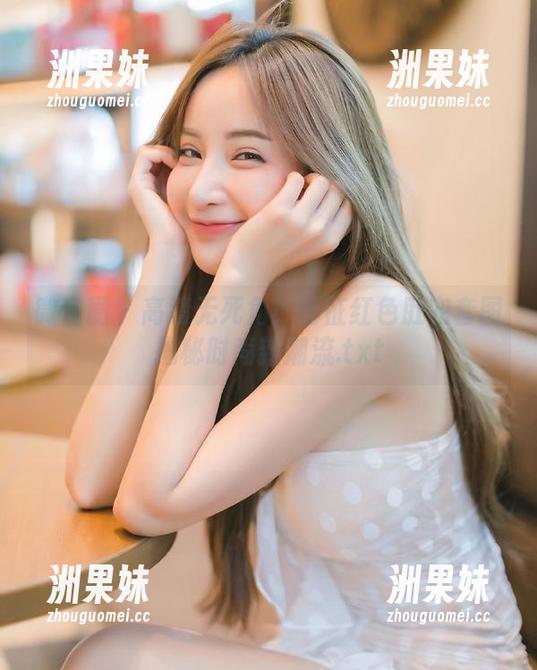 微密圈 - 高清无死角！葛征红色肚兜套图揭秘时尚新潮流.txt