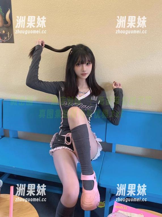 微密圈 - “酒店对镜”：葛征带你揭开写真图集的时尚与优雅.txt