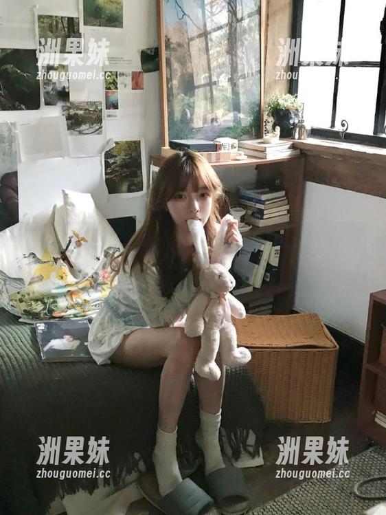 蜜桃社 - 网友热议：缇娜美Tinami最新灰丝写真资源大曝光.txt
