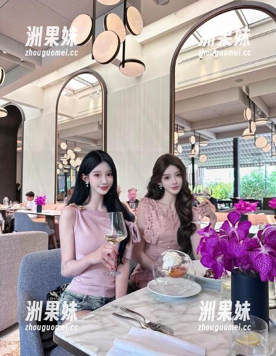 袜啵啵 - 甜甜圈泳衣写真合集，汇集了最动人的夏日记忆与瞬间！.txt