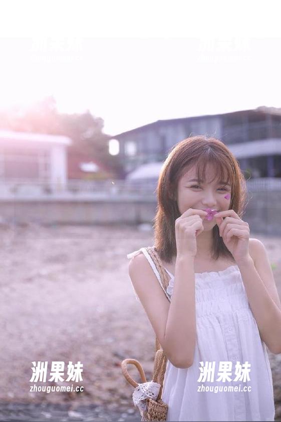 语画界 - 让我们走进杨紫嫣Cynthia少女写真分享，品味青春的芬芳.txt