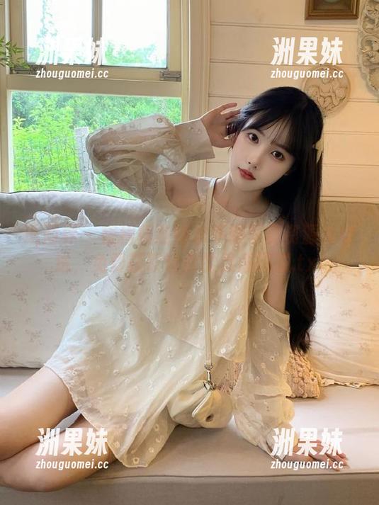 语画界 - 程程程独特水手服写真资源大放送，免费获取让你的灵感爆发.txt