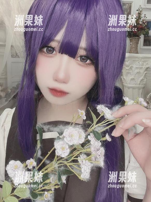 最新图包发布，贞子蜜桃制服写真带你进入梦幻的视觉世界！.txt