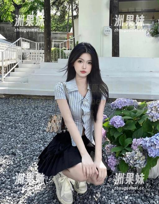 轰趴猫 - 曲曲比基尼写真原图曝光，最新更新献上清新脱俗的夏日vibes，让人心动不已！.txt