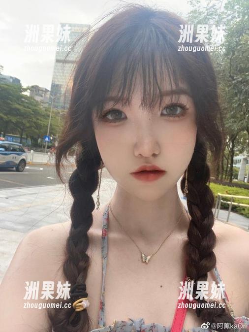 阿薰kaOri高跟鞋写真美图大放送，尽享免费视觉盛宴的时尚之旅！.txt