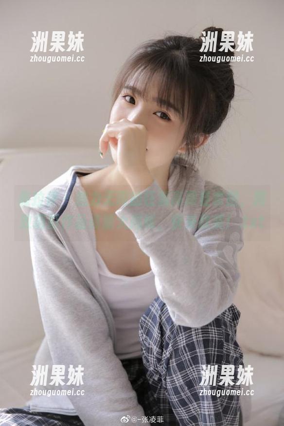 雅拉伊 - 魅力无限的钰慧高跟鞋套图，精致摄影作品资源大揭秘，快来欣赏！.txt
