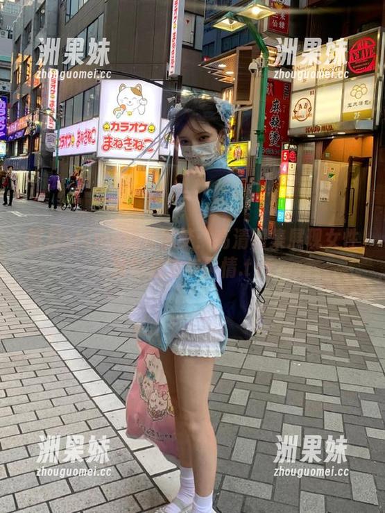 霜月shimo的丝袜梦：高清图集展现女性独特魅力与风情.txt