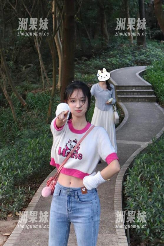 青豆客 - 徐妍馨Mandy带你游普吉岛，独特旅拍图片与原图全面展示！.txt