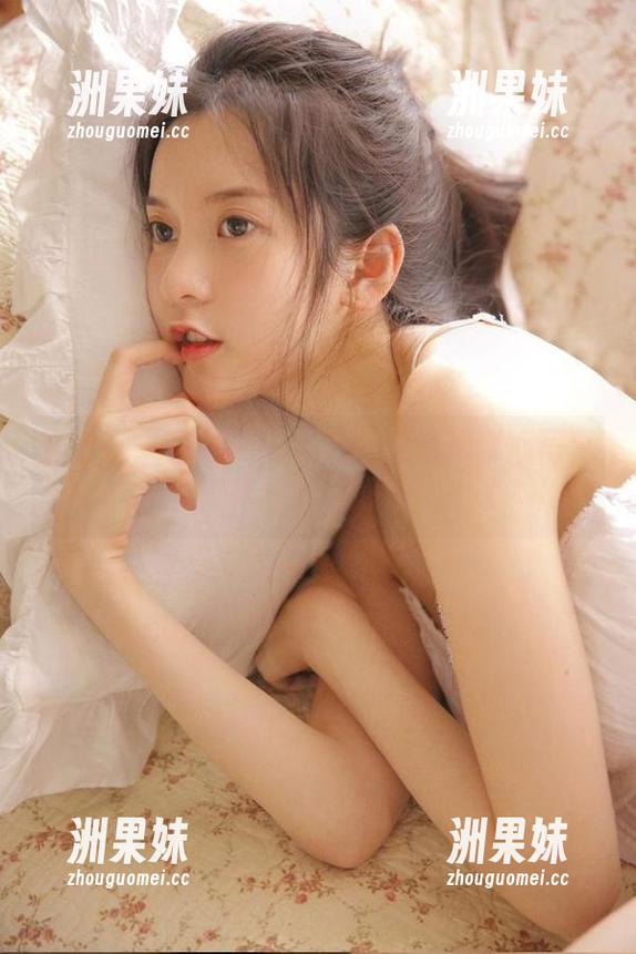 青豆客 - 在线畅游陈思琪的高清甜心写真，甜蜜瞬间触动心弦！.txt
